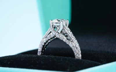 5 Unique Ways to Personalize Your Diamond Engagement Ring