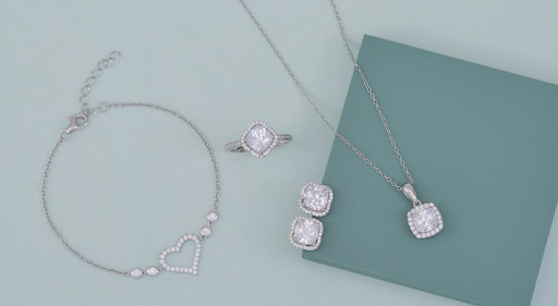 Diamond bridal jewelry set.