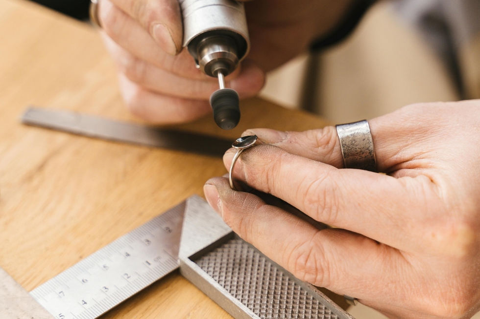 4 Polishing ring gemstone with rotary tool.