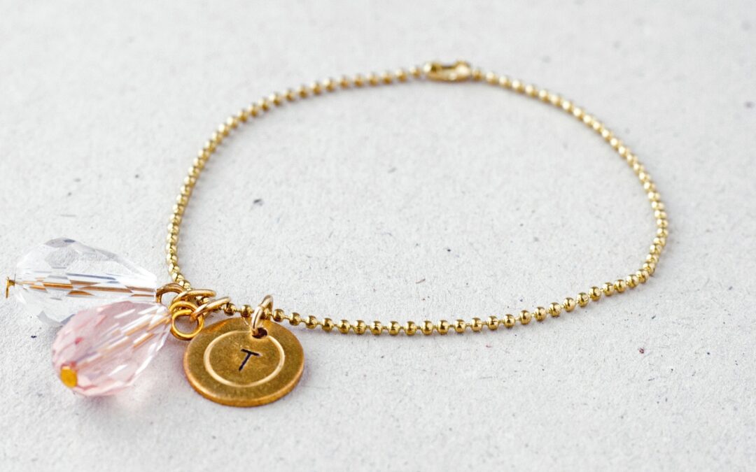 Designing Personalized Mother’s Day Rings: A Truly Unique Gift