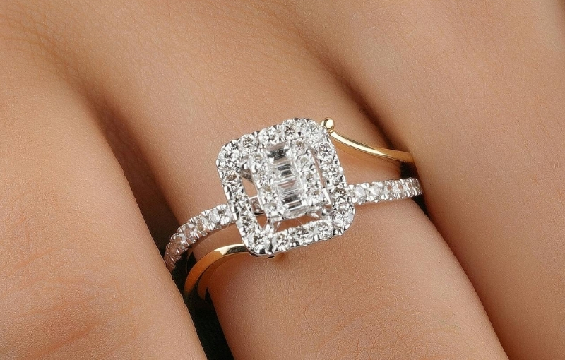 Art Deco-era vintage design.