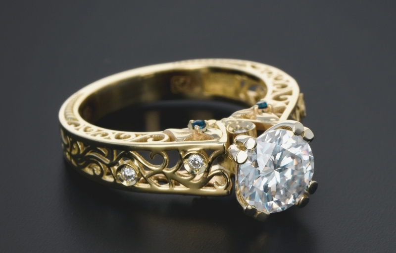 Ornate vintage gold diamond engagement ring.