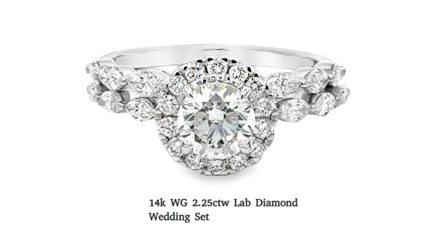 Art Deco to Mid-Century eras ring style.