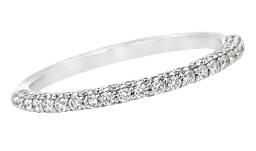 How to Choose Your Pave Setting Band for Your Engagement Ring