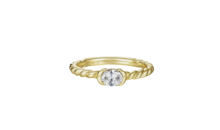 Twisted gold solitaire diamond ring minimalist design